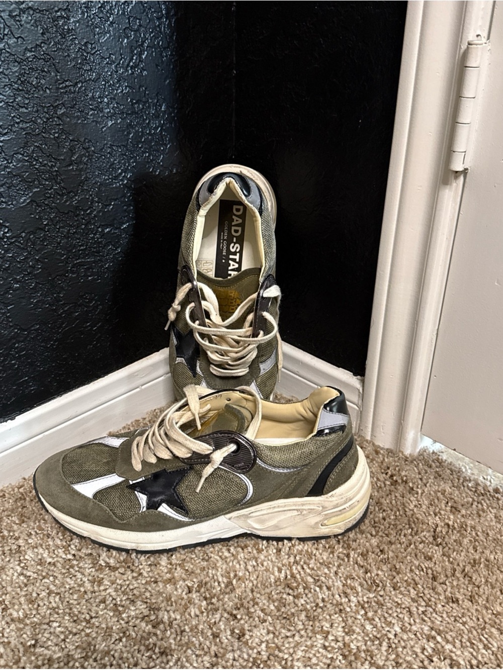 Golden Goose Dad Star EU 41 Men’s 8 Women’s 11 Olive Green Star Accent $690